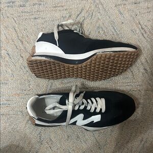 Steve Madden Black and White Women's Sneakers